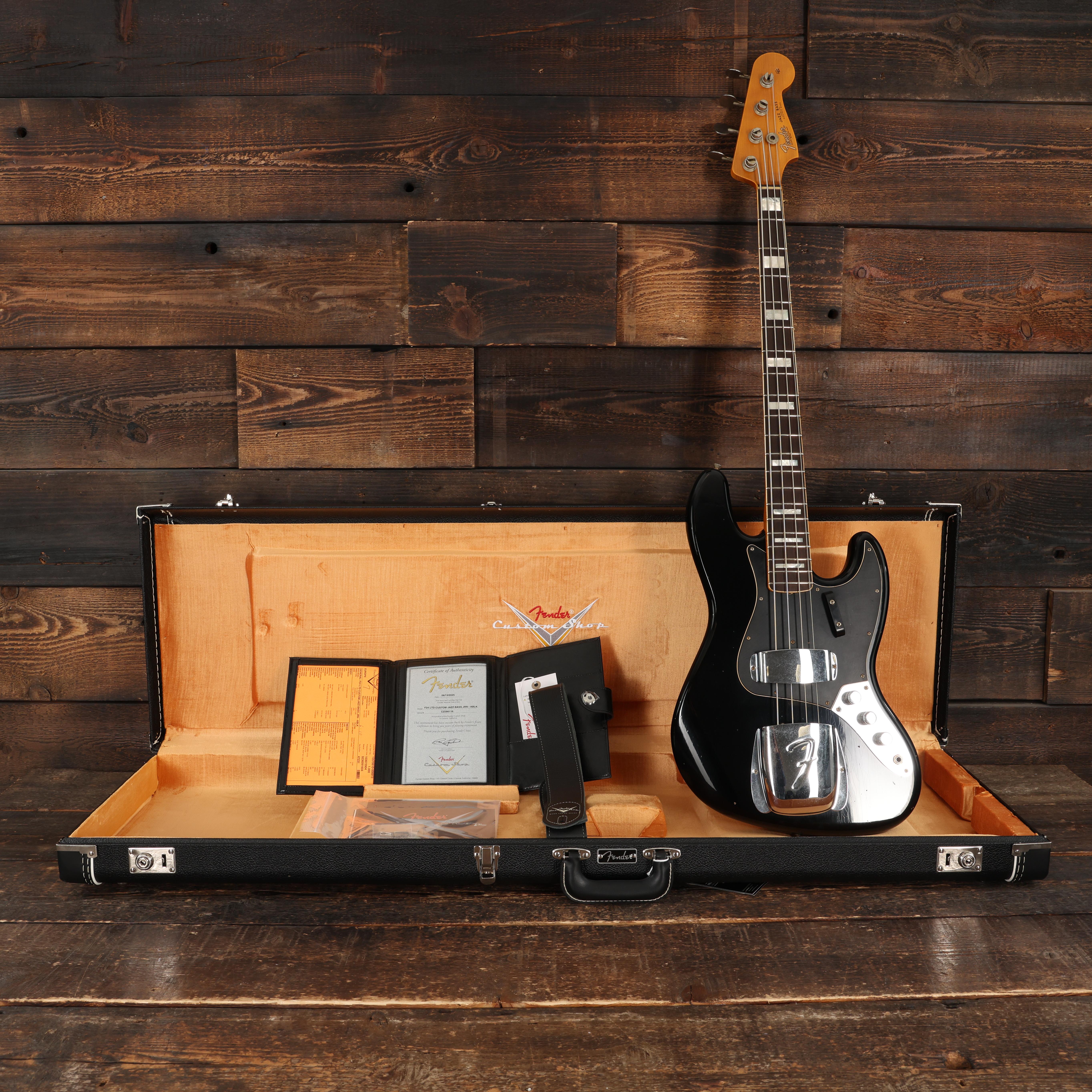 Fender Custom Shop Jazz Bass Journeyman Relic in Aged Black